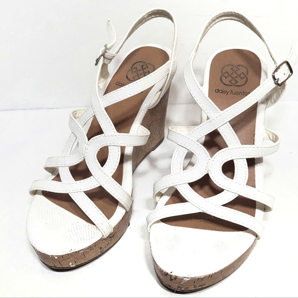 White strappy wedge sandals 8 Daisy fuentes women's spring cork heels - Picture 8 of 9